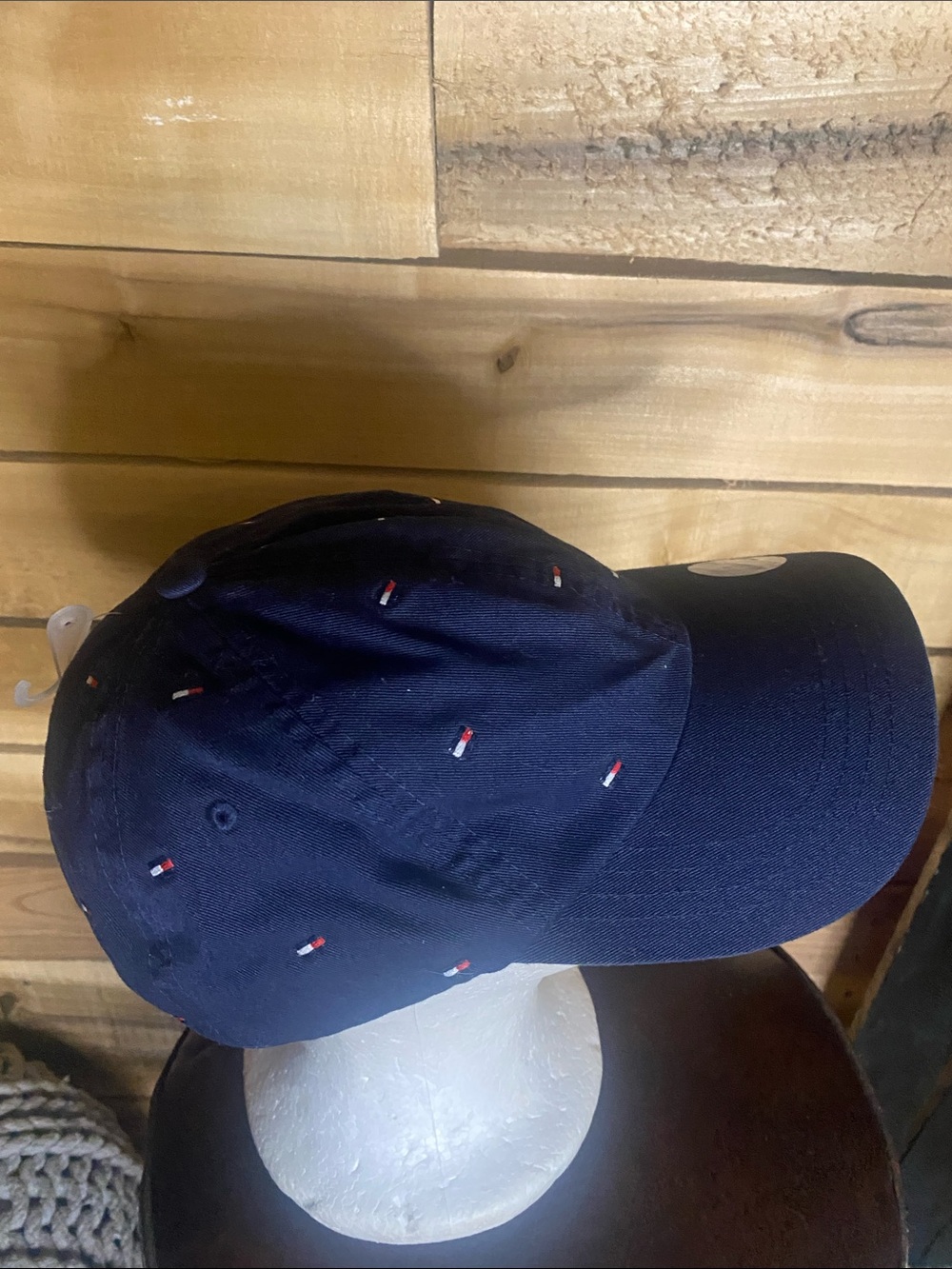 NWT Tommy Hilfiger Navy adjustable Baseball Cap with Red, White flag Accent